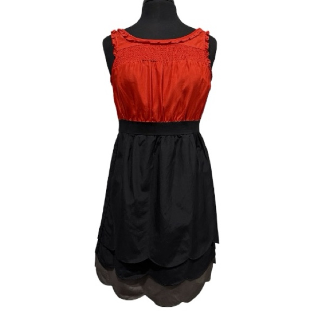 Maeve Anthropologie Red Black Silk Colorblock Smocked Scallop Dress Size 6